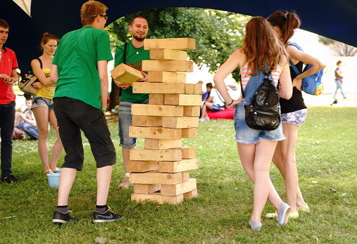 Гигантская Дженга 