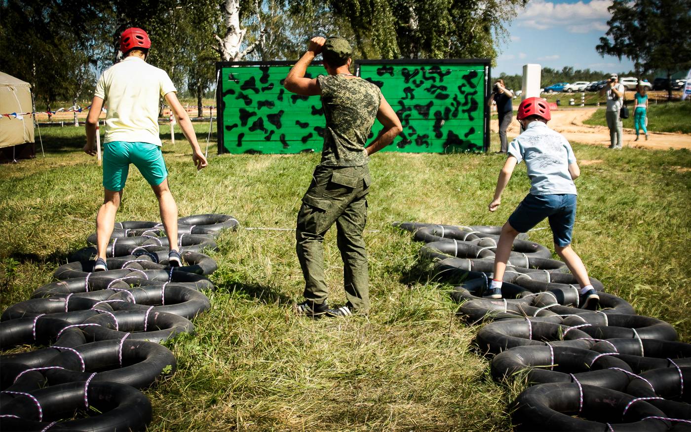 Армейская стена